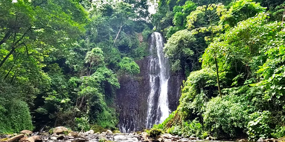 waterfall los chorros in the jungle of costa rica